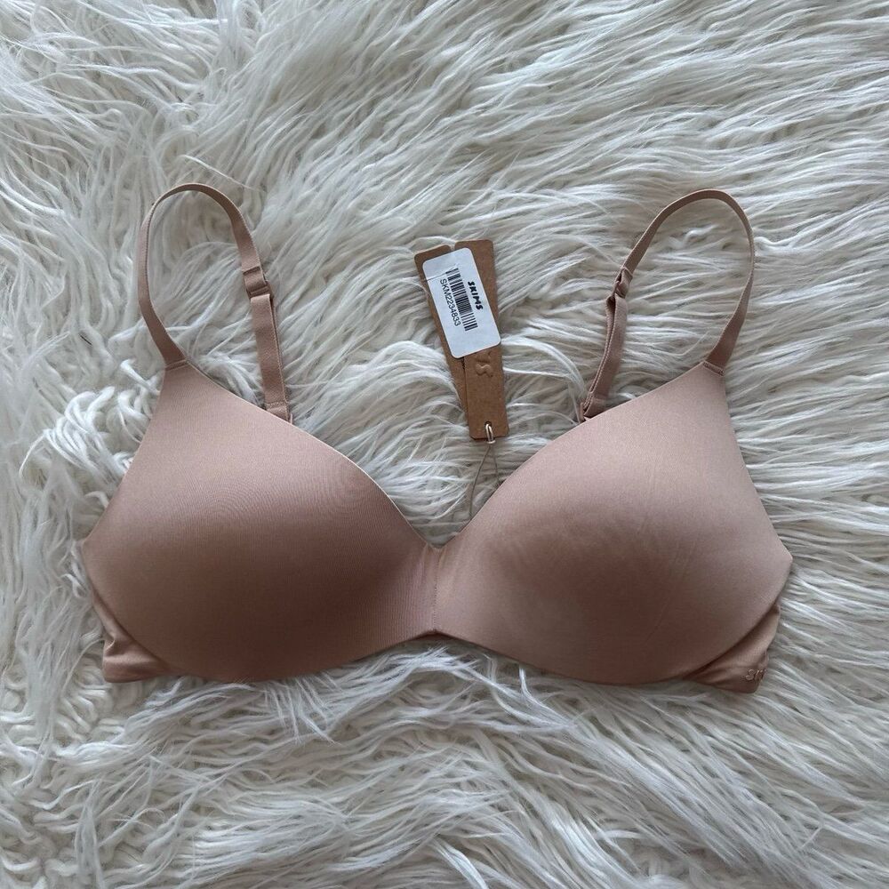 Skims Wireless Push up Bra Clay Size 34C